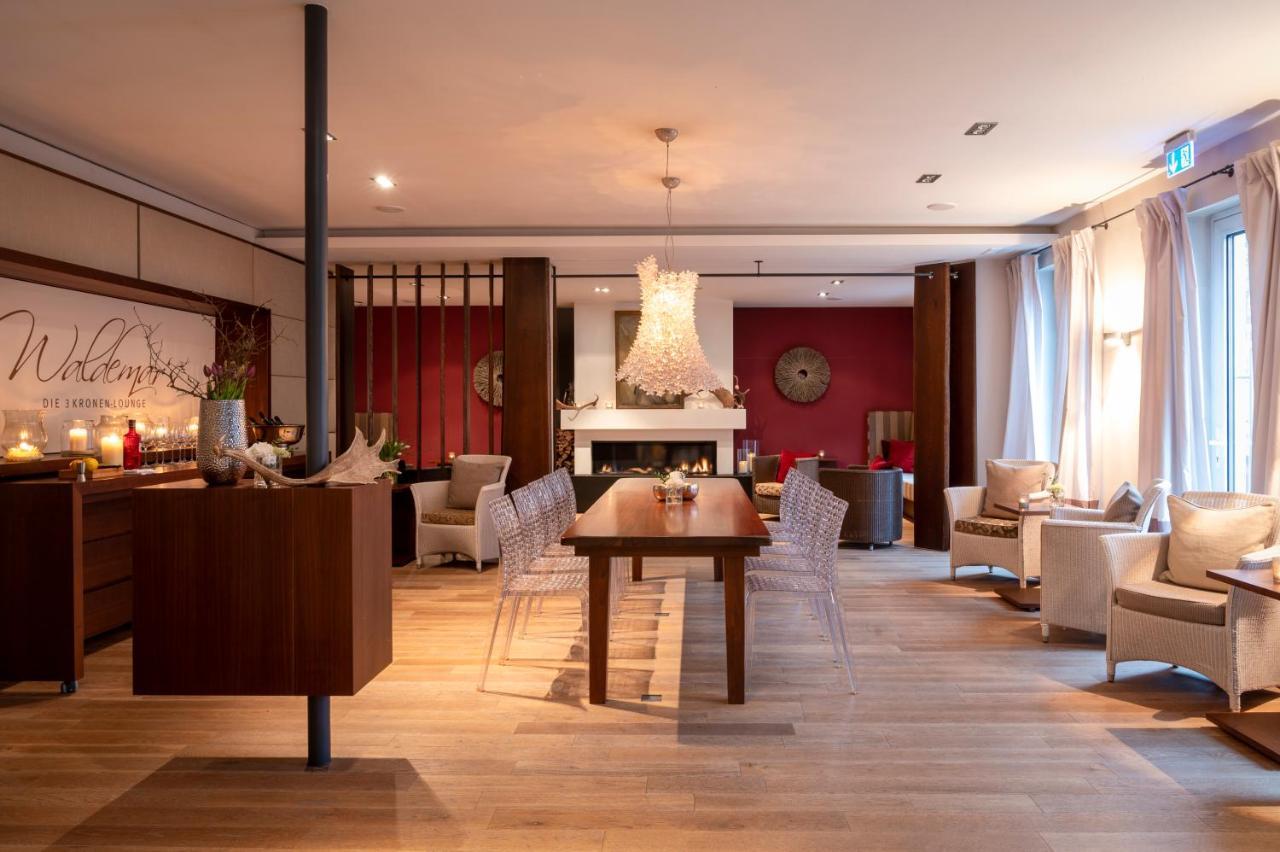 Landhotel 3Kronen Adelsdorf Екстериор снимка