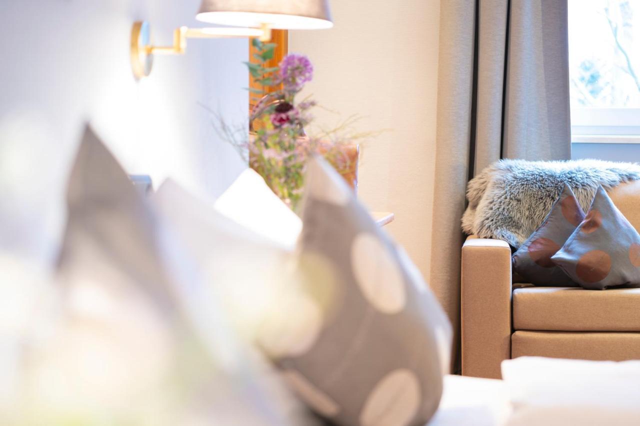 Landhotel 3Kronen Adelsdorf Екстериор снимка