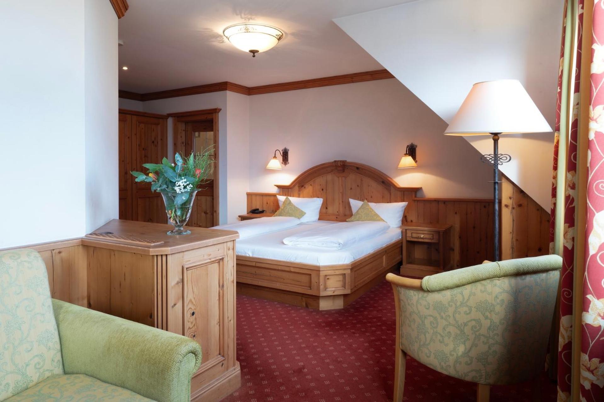 Landhotel 3Kronen Adelsdorf Екстериор снимка