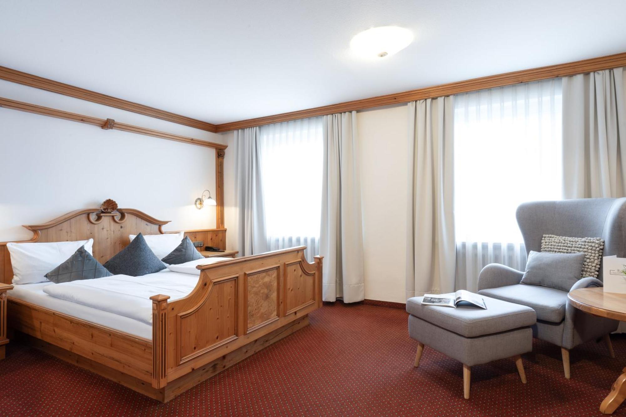Landhotel 3Kronen Adelsdorf Екстериор снимка