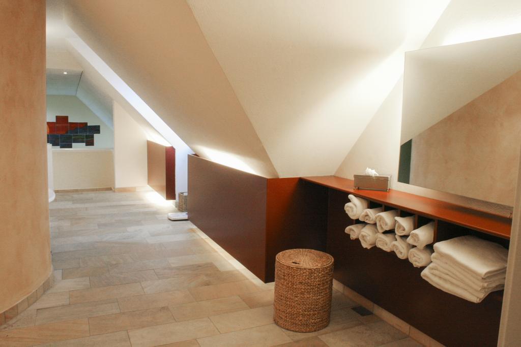 Landhotel 3Kronen Adelsdorf Екстериор снимка